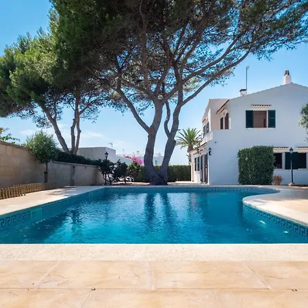 Chalet Con Piscina En Cala Blanca * Cala Blanca (Menorca)