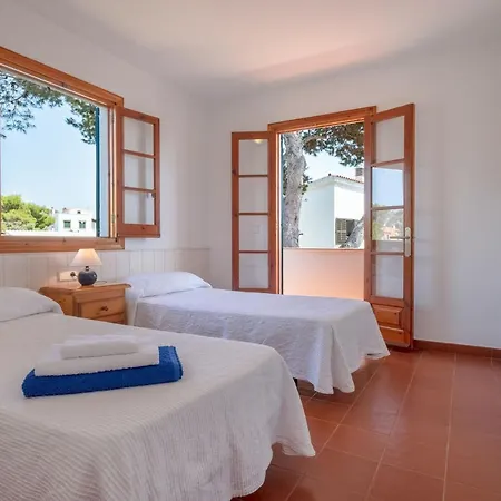 Chalet Con Piscina En Cala Blanca * Cala Blanca (Menorca)